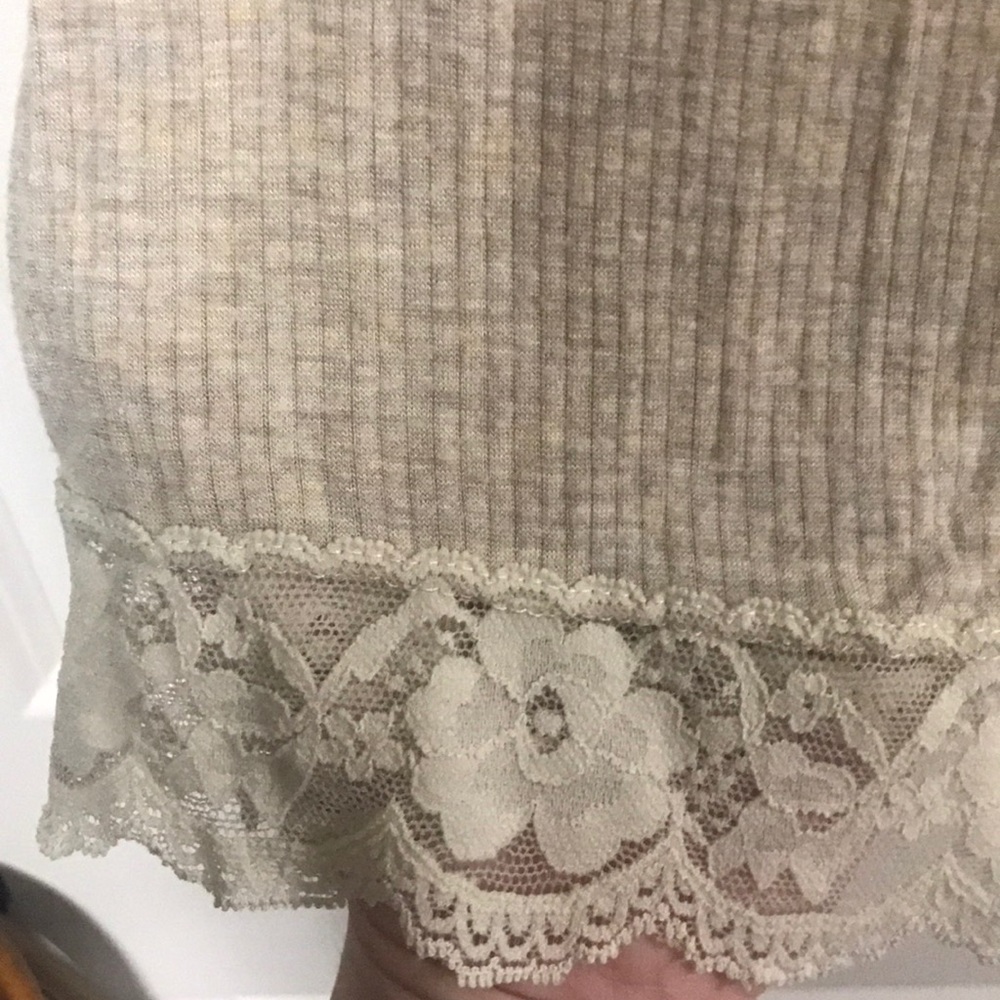BKE Razorback Lace Tank - Picture 2 of 3